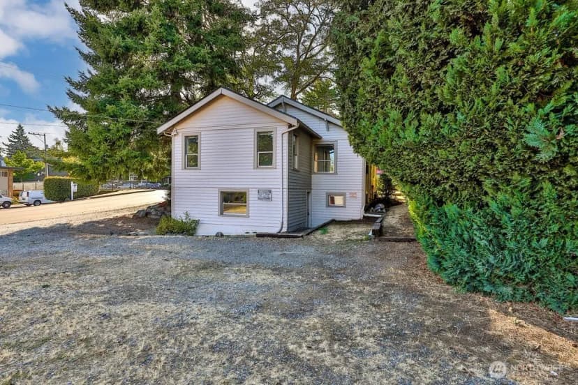 Property photo for 15324 4th Avenue Sw, Burien photo 22