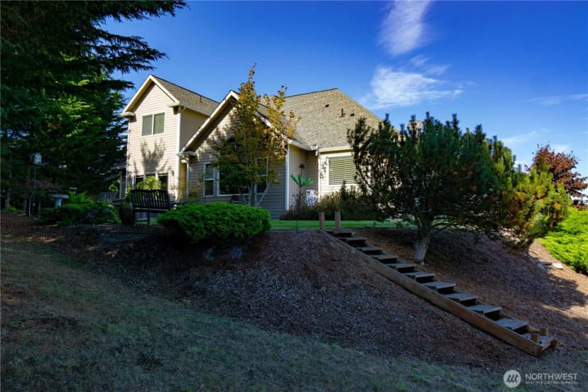 Property photo for 104 Klahhane Road, Sequim photo 33