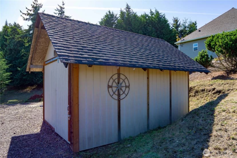 Property photo for 104 Klahhane Road, Sequim photo 34