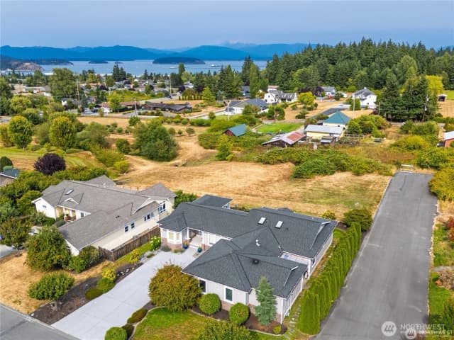 Property photo for 4301 Cherry Lane, Anacortes photo 3