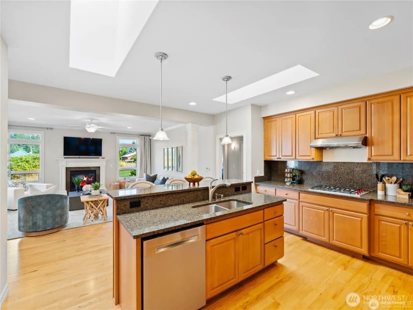 Property photo for 4301 Cherry Lane, Anacortes photo 11
