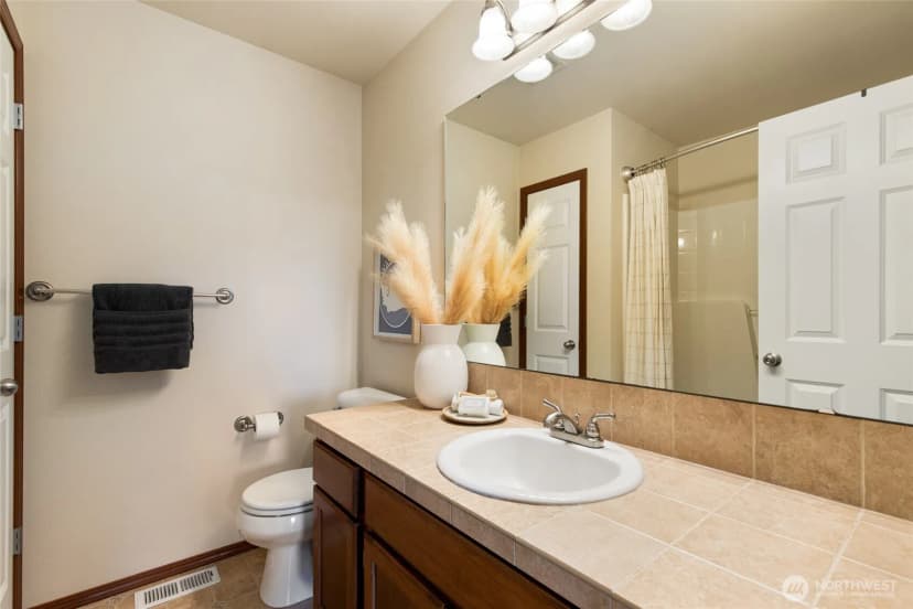 Property photo for 232 150th Street Se, Lynnwood photo 26