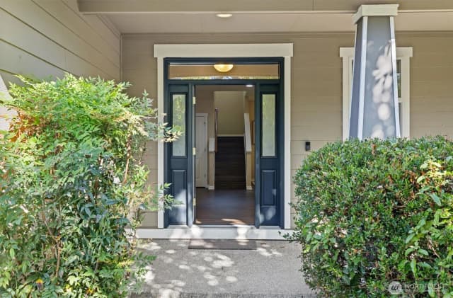 Property photo for 923 207th Street Sw, Lynnwood photo 2