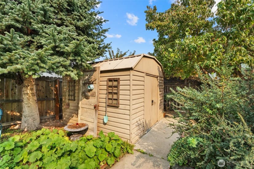 Property photo for 9 N Elliott Avenue, Wenatchee photo 30