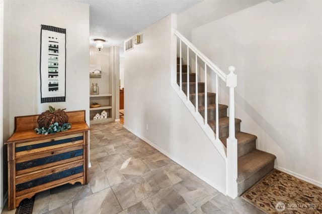 Property photo for 9 N Elliott Avenue, Wenatchee photo 3