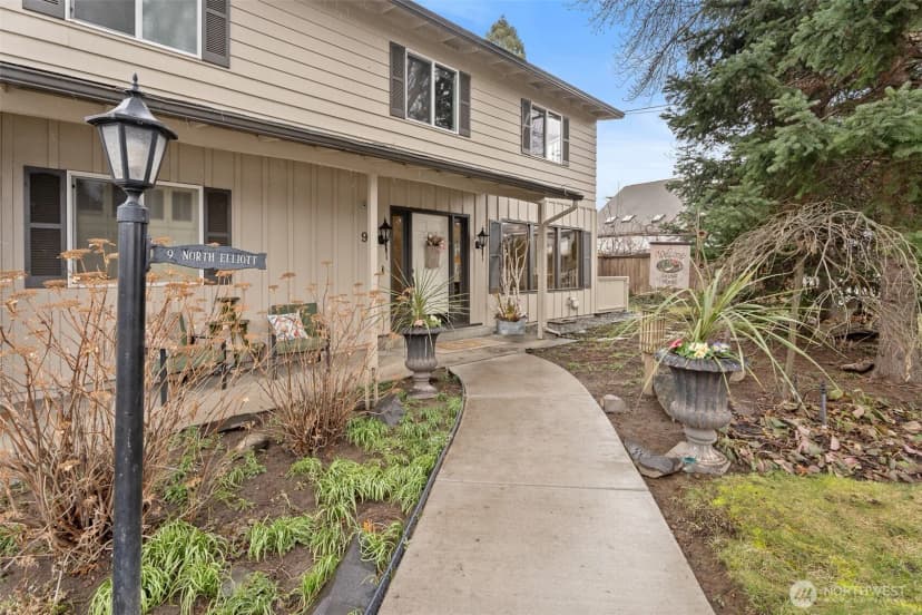 Property photo for 9 N Elliott Avenue, Wenatchee photo 2