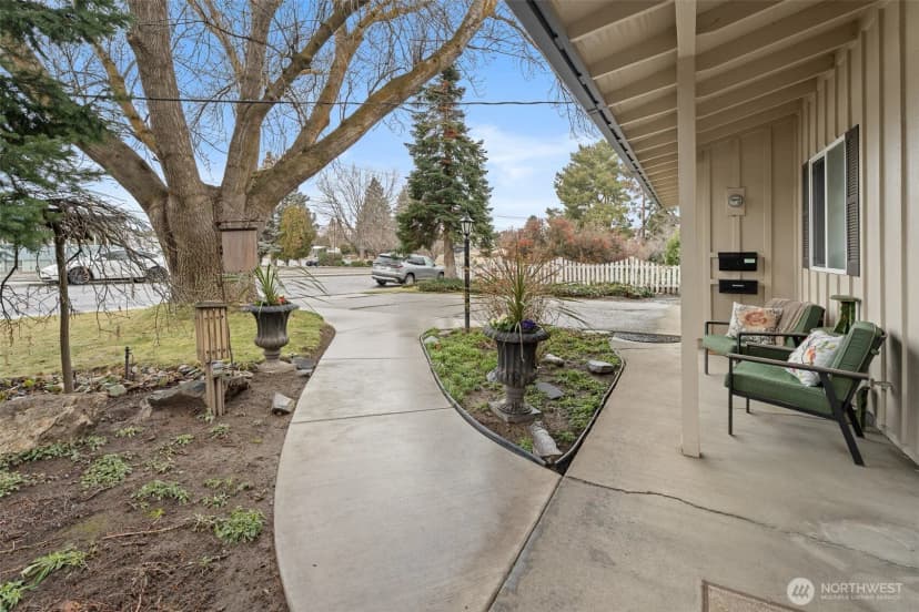 Property photo for 9 N Elliott Avenue, Wenatchee photo 36