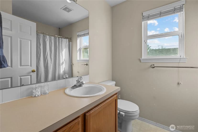 Property photo for 6501 60th Street W, University Place photo 22