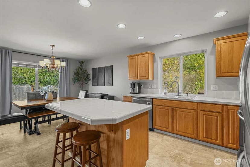 Property photo for 6501 60th Street W, University Place photo 15