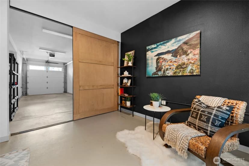 Property photo for 18521 1st Avenue Ne #b, Shoreline photo 29