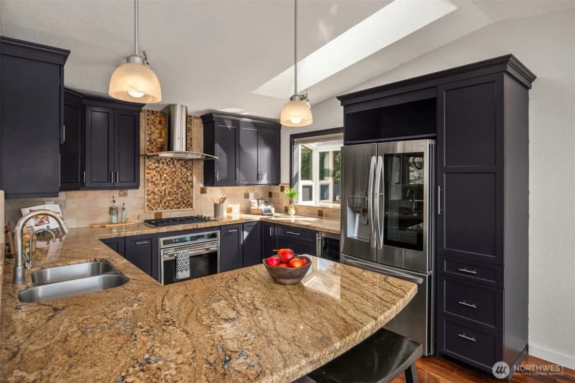 Property photo for 1718 209th Place Ne, Sammamish photo 10