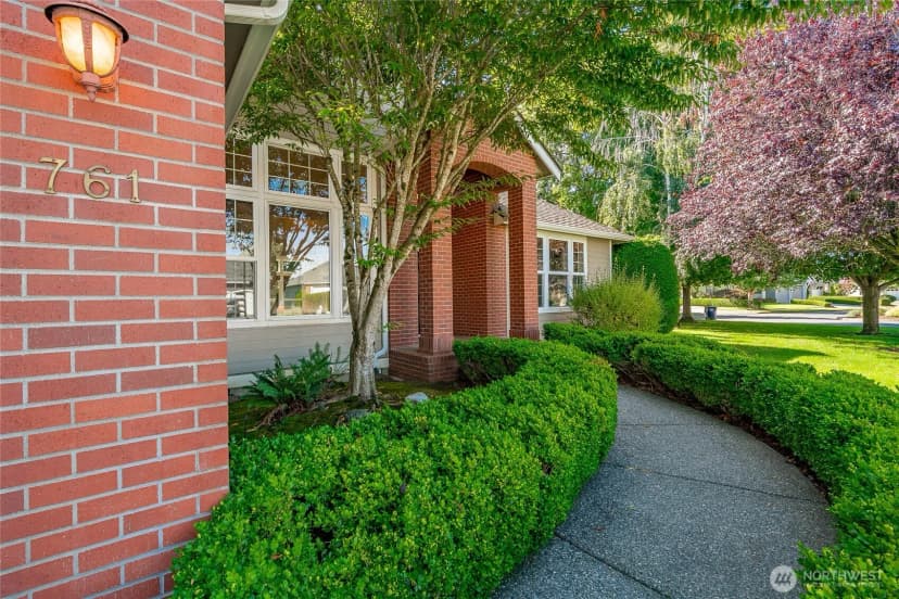 Property photo for 761 Sunrise Drive, Lynden