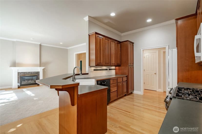 Property photo for 761 Sunrise Drive, Lynden photo 15