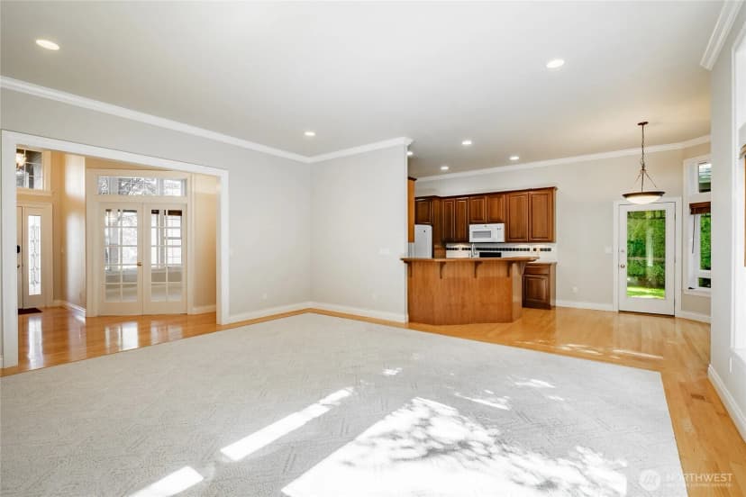 Property photo for 761 Sunrise Drive, Lynden photo 10