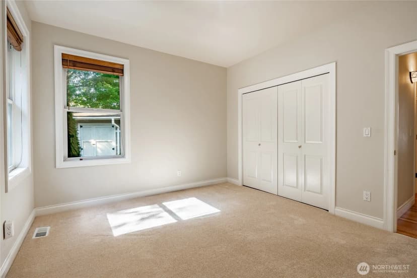 Property photo for 761 Sunrise Drive, Lynden photo 32