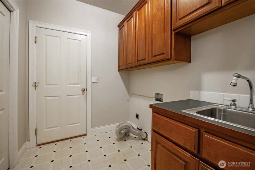 Property photo for 761 Sunrise Drive, Lynden photo 24