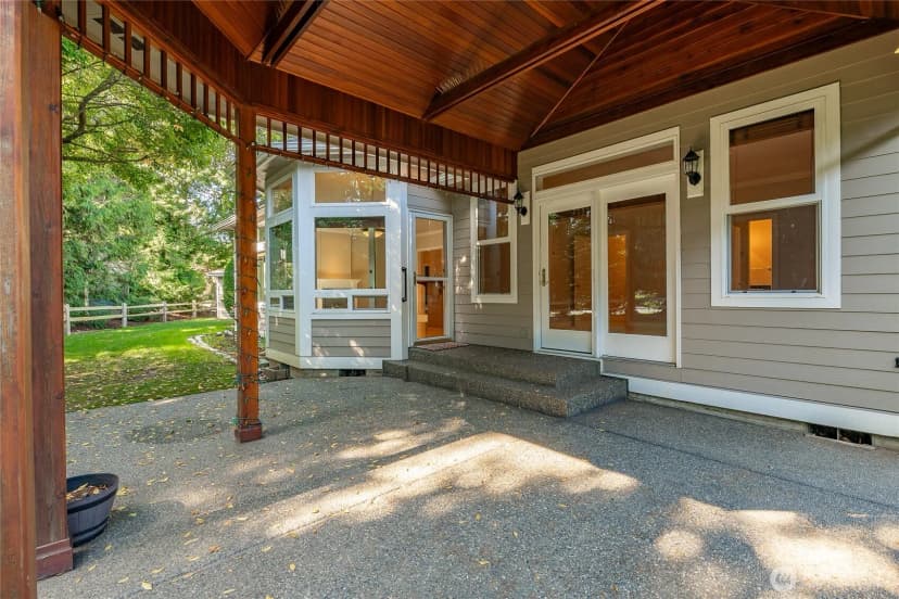 Property photo for 761 Sunrise Drive, Lynden photo 19