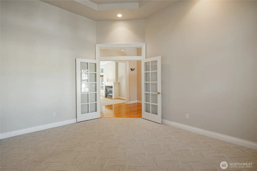 Property photo for 761 Sunrise Drive, Lynden photo 7