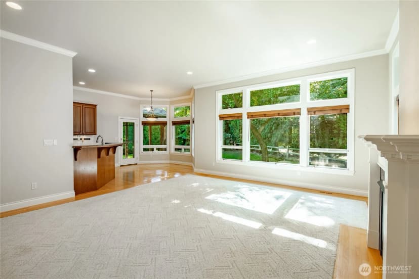 Property photo for 761 Sunrise Drive, Lynden photo 9