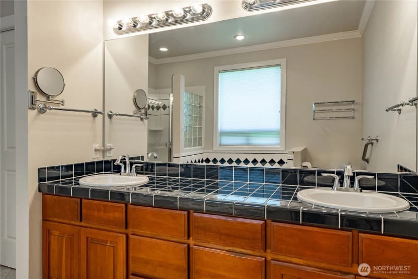 Property photo for 761 Sunrise Drive, Lynden photo 29