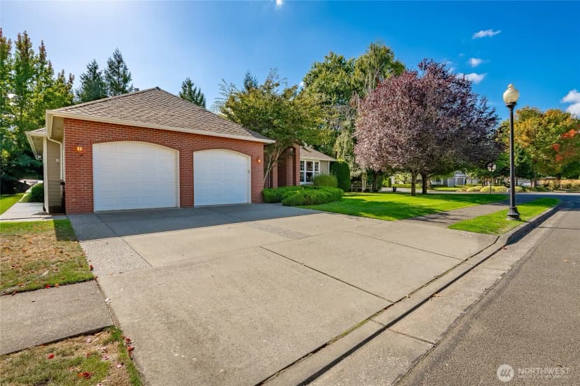 Property photo for 761 Sunrise Drive, Lynden photo 4