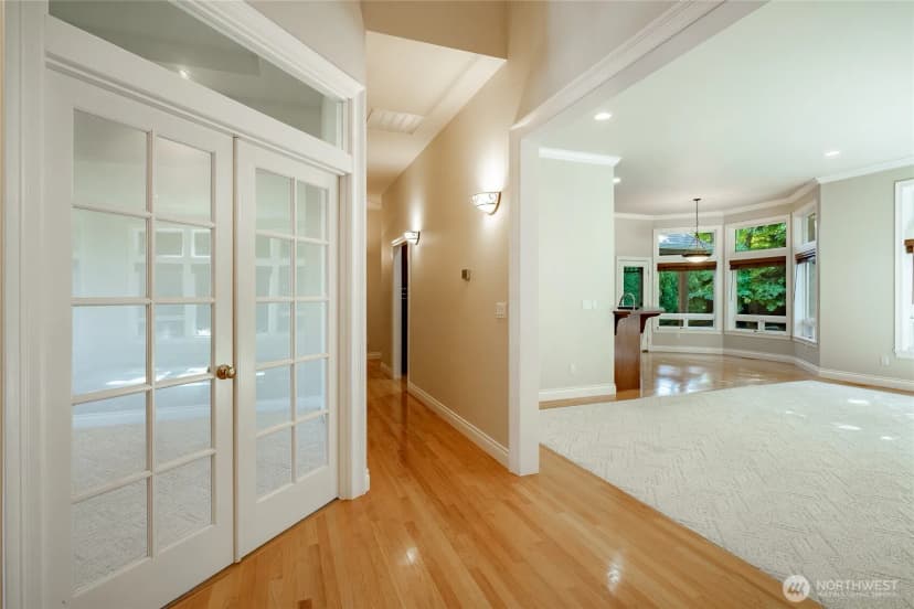 Property photo for 761 Sunrise Drive, Lynden photo 6