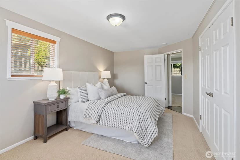 Property photo for 5722 Ne 182nd Street, Kenmore photo 20