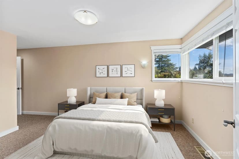 Property photo for 5722 Ne 182nd Street, Kenmore photo 18