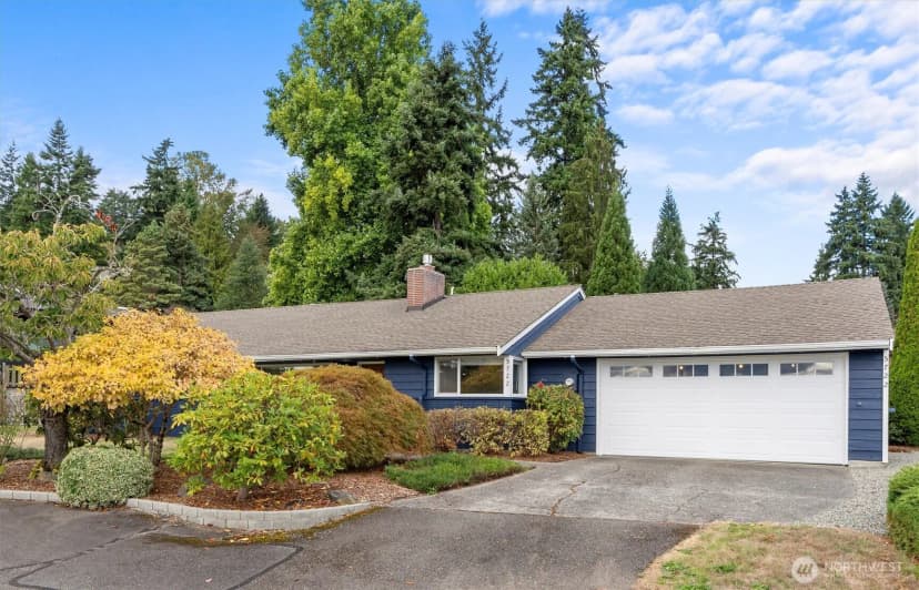 Property photo for 5722 Ne 182nd Street, Kenmore photo 3