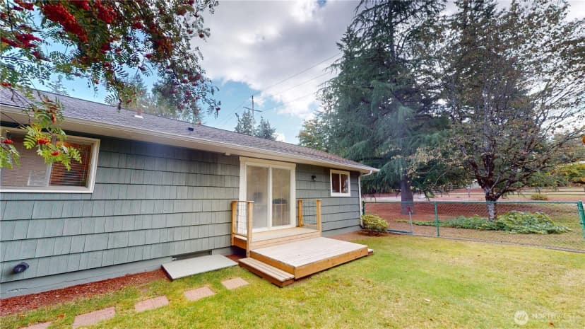 Property photo for 445 Sunnyhill Road W, Bremerton photo 26