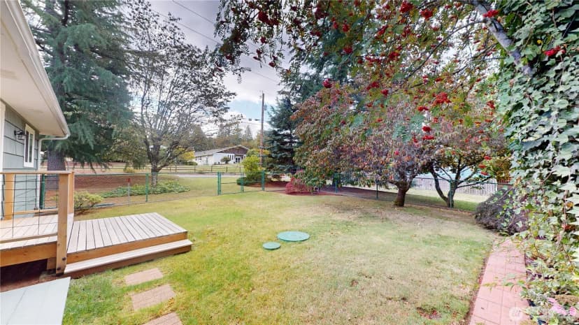Property photo for 445 Sunnyhill Road W, Bremerton photo 25