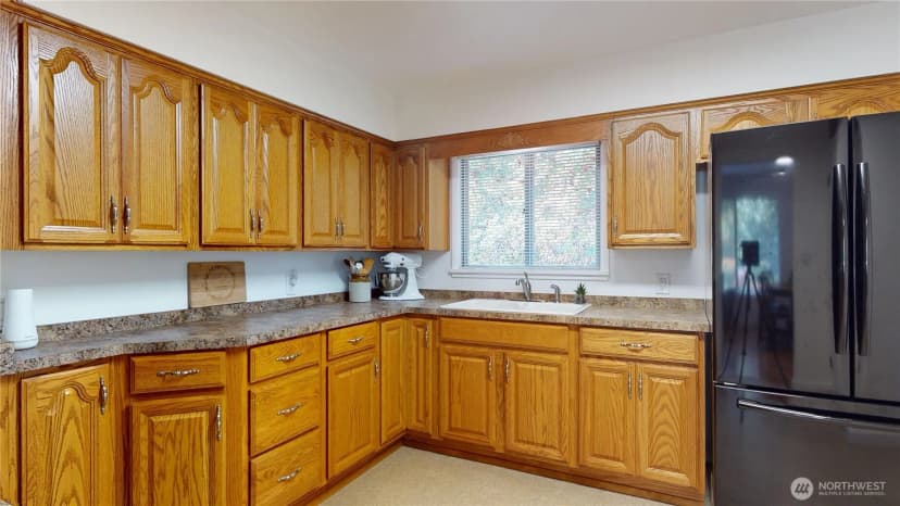 Property photo for 445 Sunnyhill Road W, Bremerton photo 6