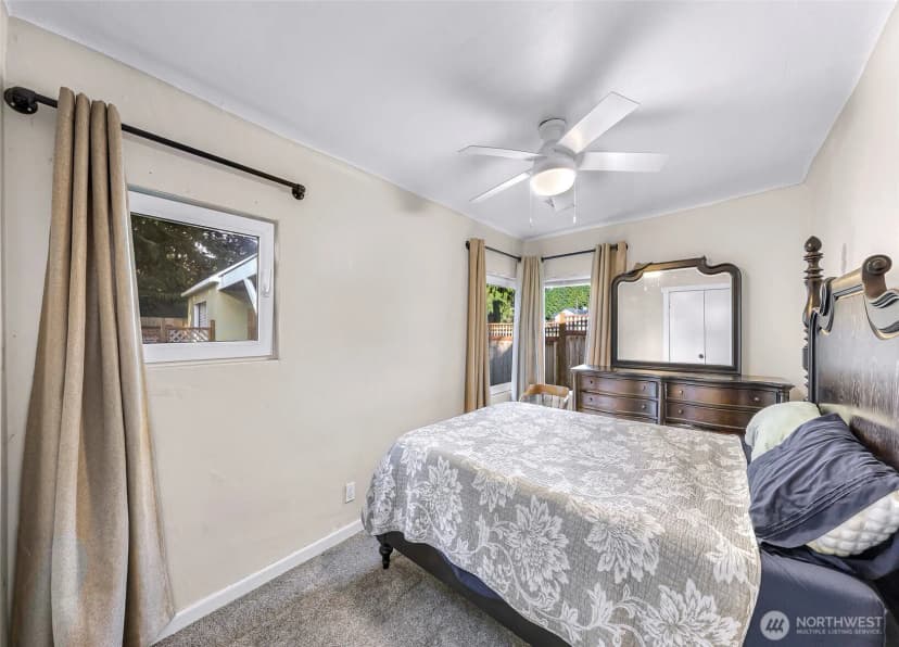 Property photo for 1428 Peace Portal Drive, Blaine photo 9