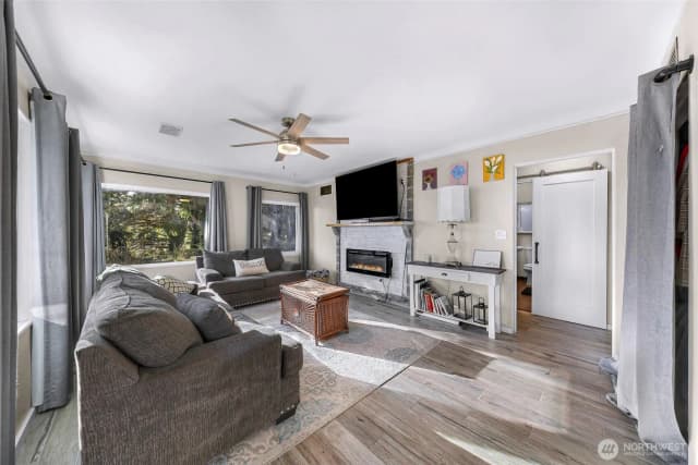 Property photo for 1428 Peace Portal Drive, Blaine photo 4