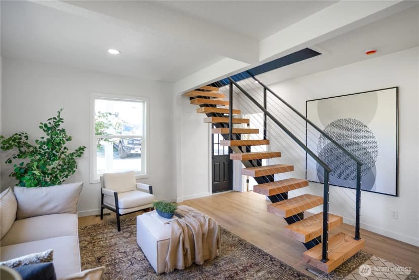 Property photo for 11853 12th Avenue S, Seattle photo 7
