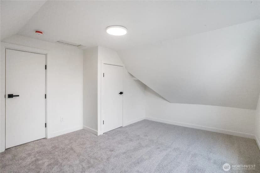 Property photo for 11853 12th Avenue S, Seattle photo 24