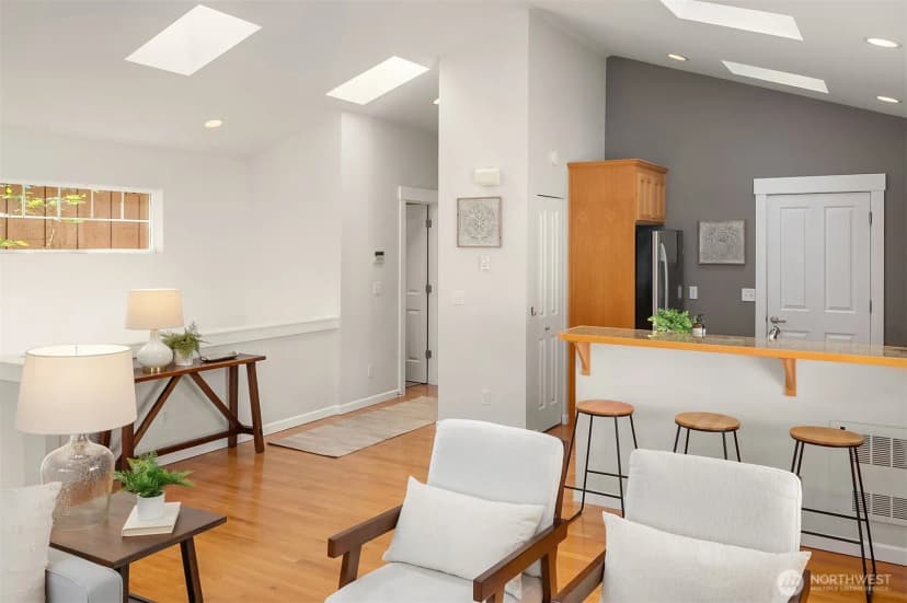 Property photo for 2452 Sw Webster Street, Seattle photo 13