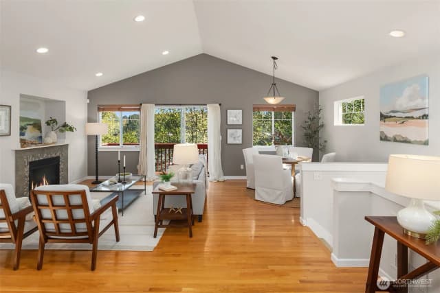 Property photo for 2452 Sw Webster Street, Seattle photo 4