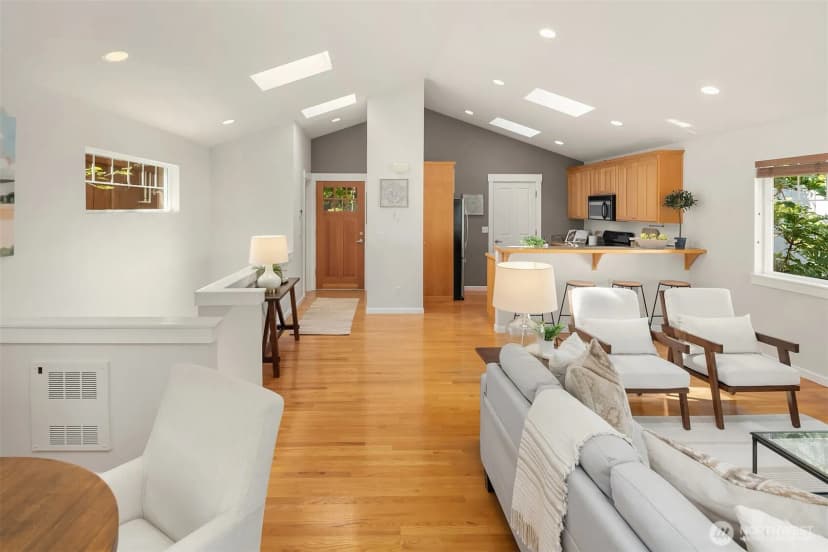 Property photo for 2452 Sw Webster Street, Seattle photo 12