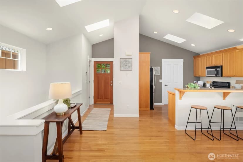 Property photo for 2452 Sw Webster Street, Seattle photo 11