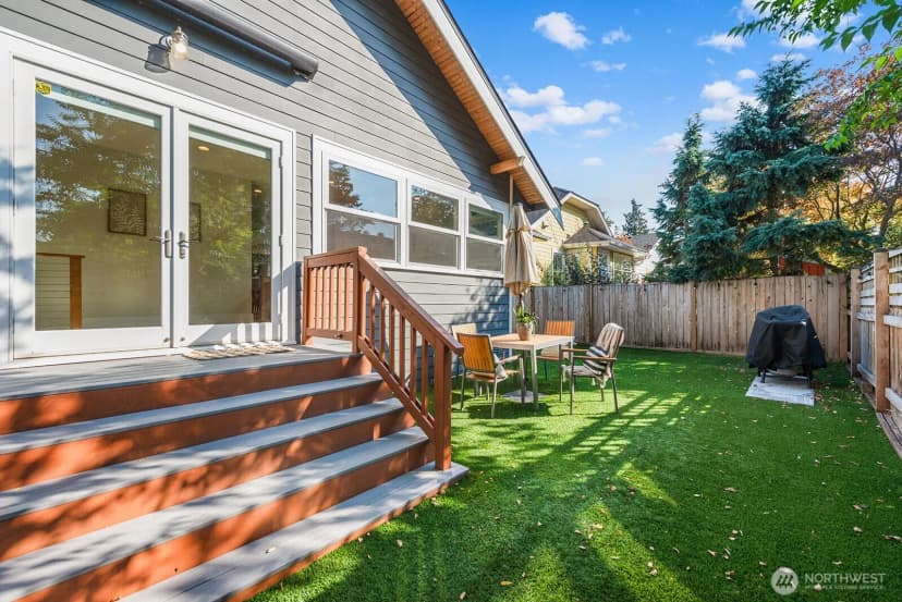 Property photo for 5811 1st Avenue Ne, Seattle photo 23