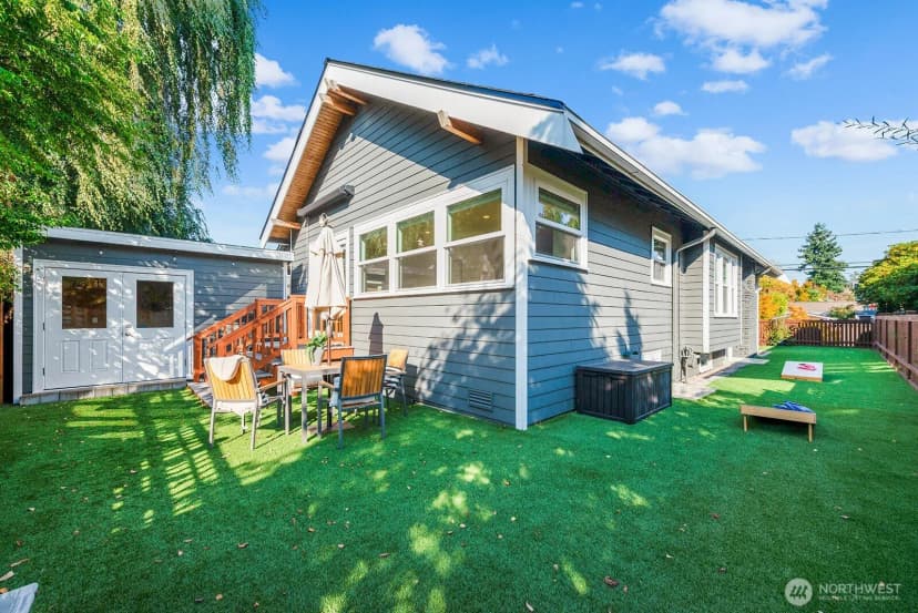 Property photo for 5811 1st Avenue Ne, Seattle photo 20