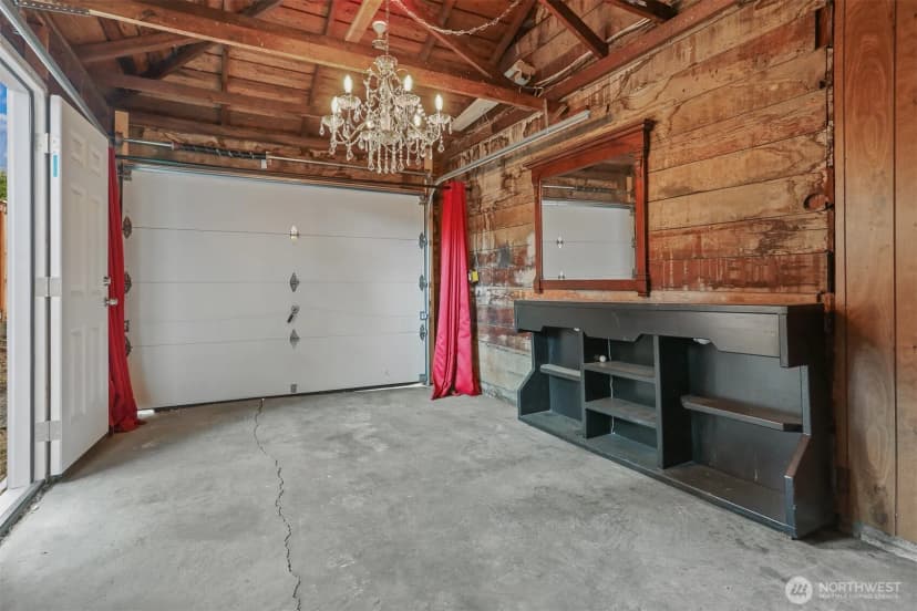 Property photo for 12042 26th Avenue S, Seattle photo 32