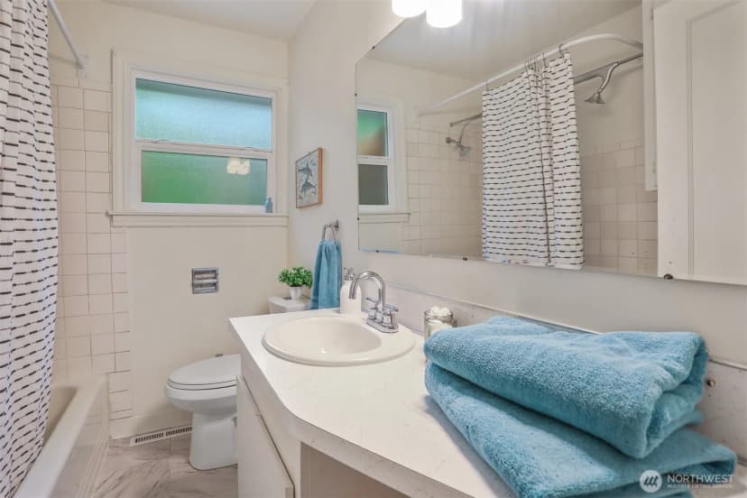 Property photo for 12042 26th Avenue S, Seattle photo 20