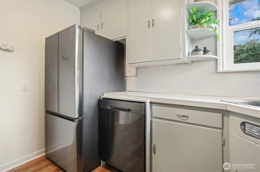 Property photo for 12042 26th Avenue S, Seattle photo 15