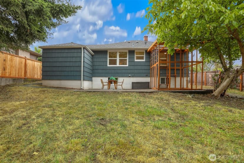 Property photo for 12042 26th Avenue S, Seattle photo 34