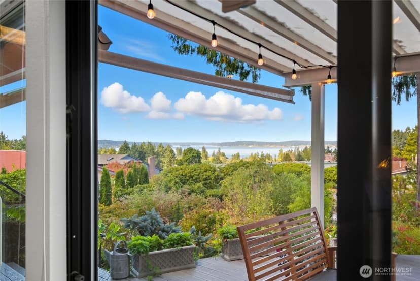 Property photo for 917 Kari Lane, Steilacoom photo 16