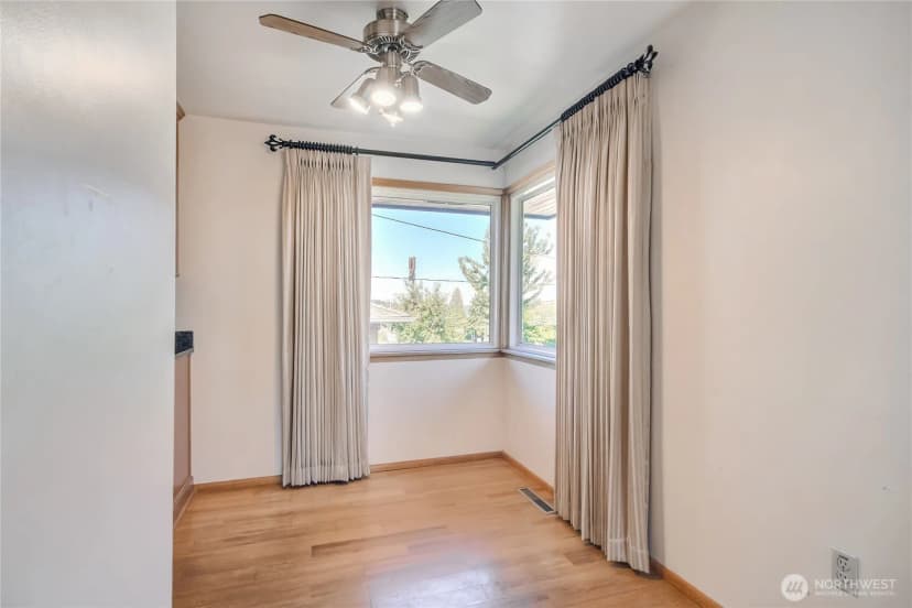 Property photo for 11905 84th Avenue S, Seattle photo 10