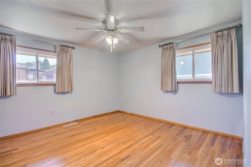 Property photo for 11905 84th Avenue S, Seattle photo 14