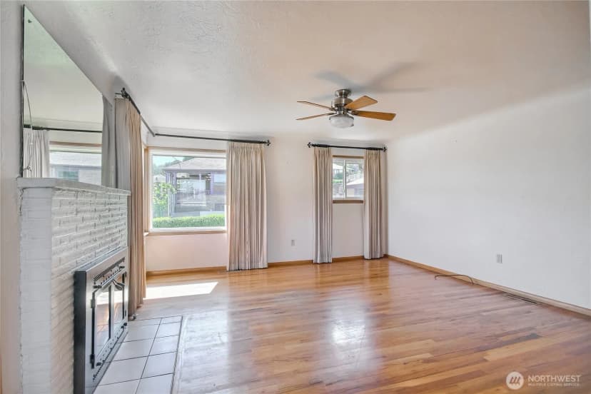 Property photo for 11905 84th Avenue S, Seattle photo 7